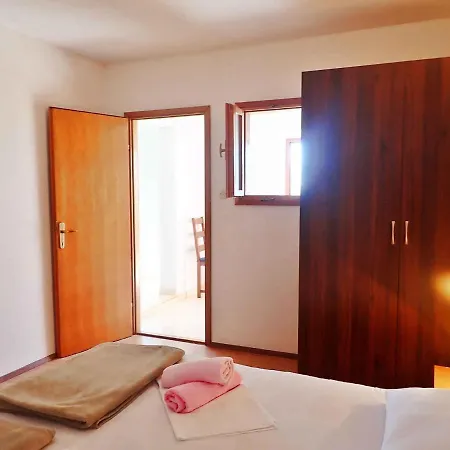 Holiday home In Starigrad-paklenica 34262